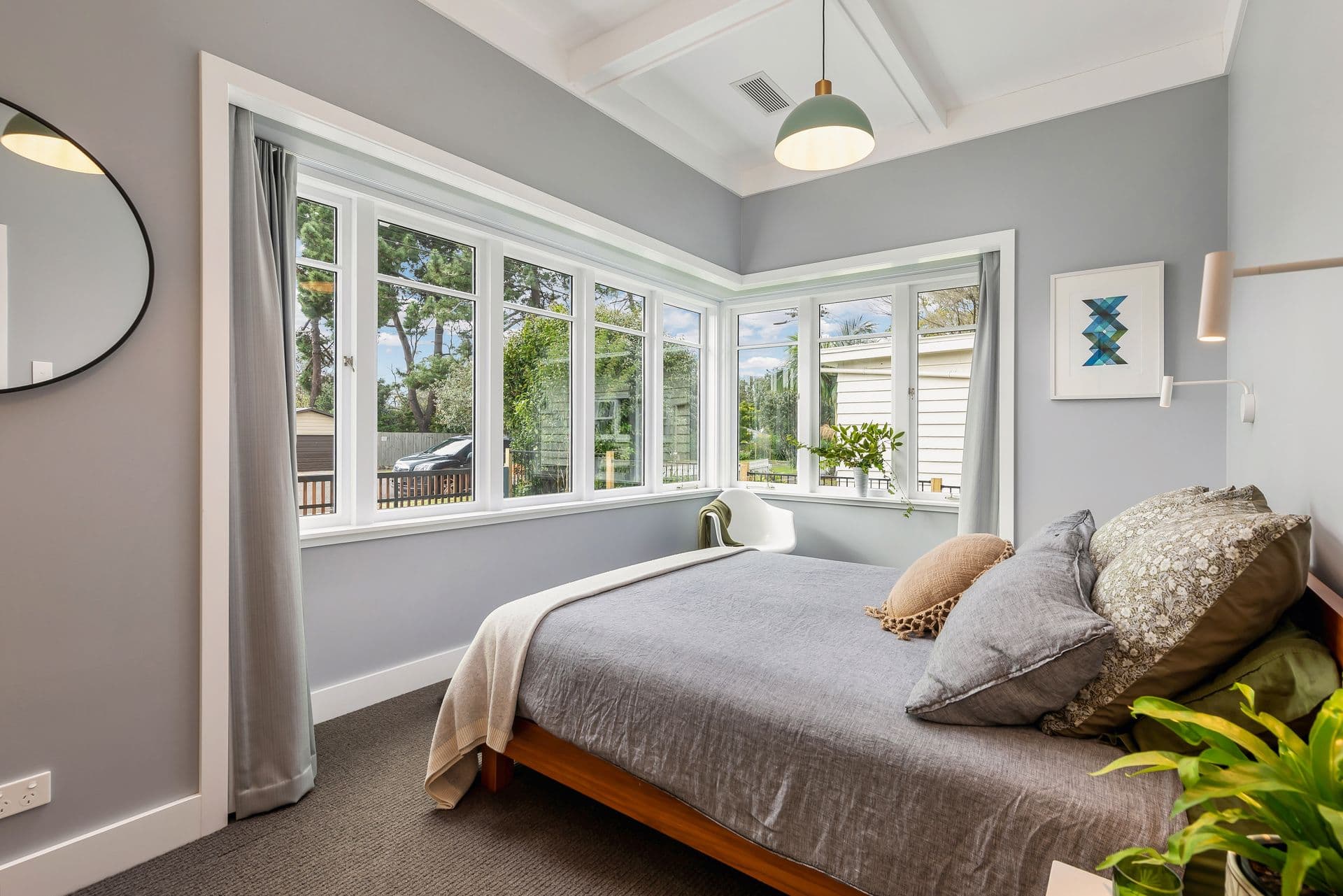 Bedroom in the bay window