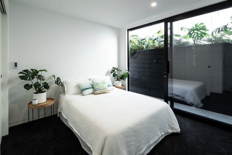 Bedroom to the courtyard