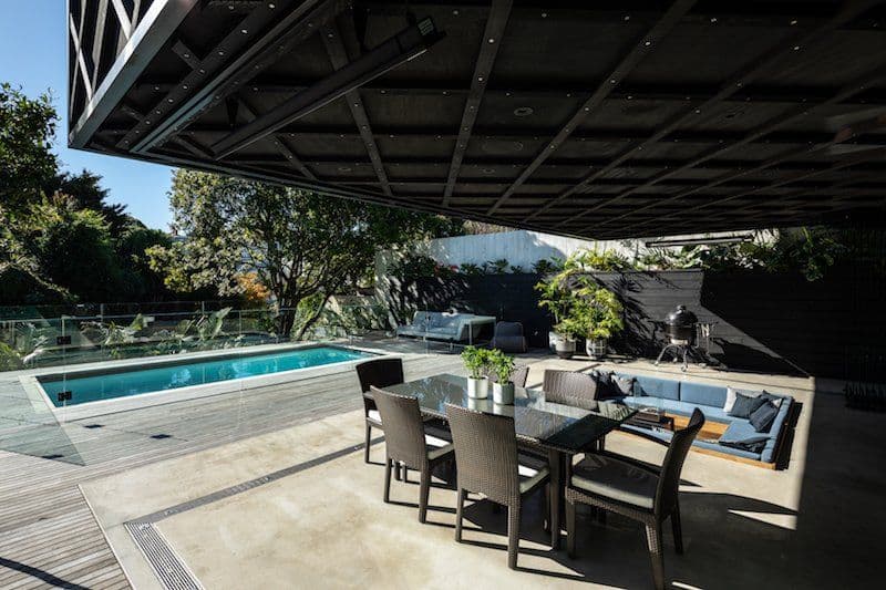 Outdoor dining by the pool