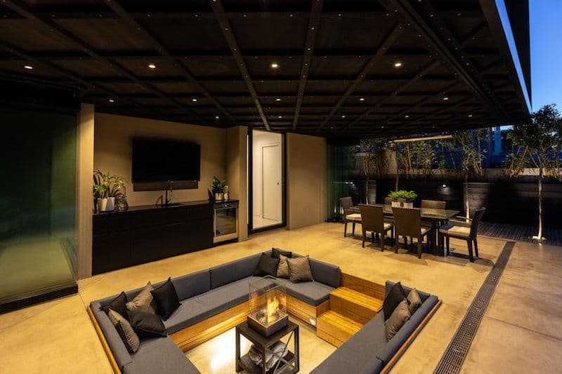 The sunken lounge in the evening