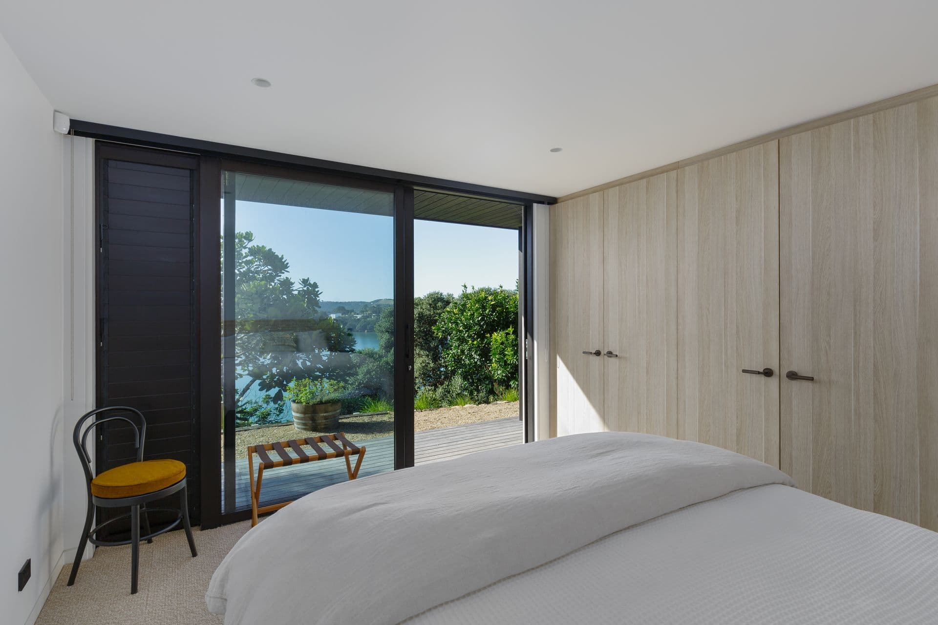 Guest bedroom